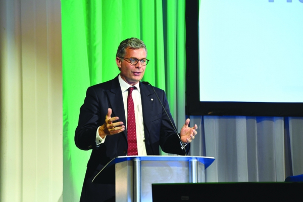 hauptversammlung123-minimiertB4C6A7BF-4E11-4E7E-EB3E-2EC1652A533A.jpg